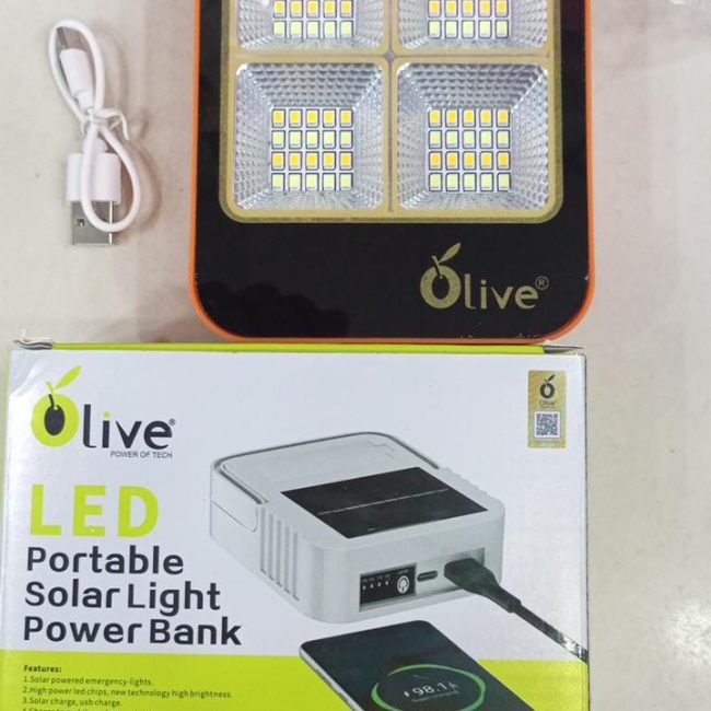 Outdoor Portable LED Solar Floodlight – Rechargeable 500W Spotlight Lantern for Camping, Emergency & Search Lighting